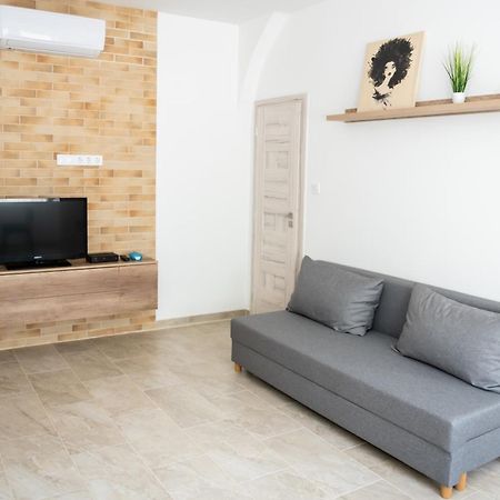 Winestone Corner Apartment 德布勒森 外观 照片