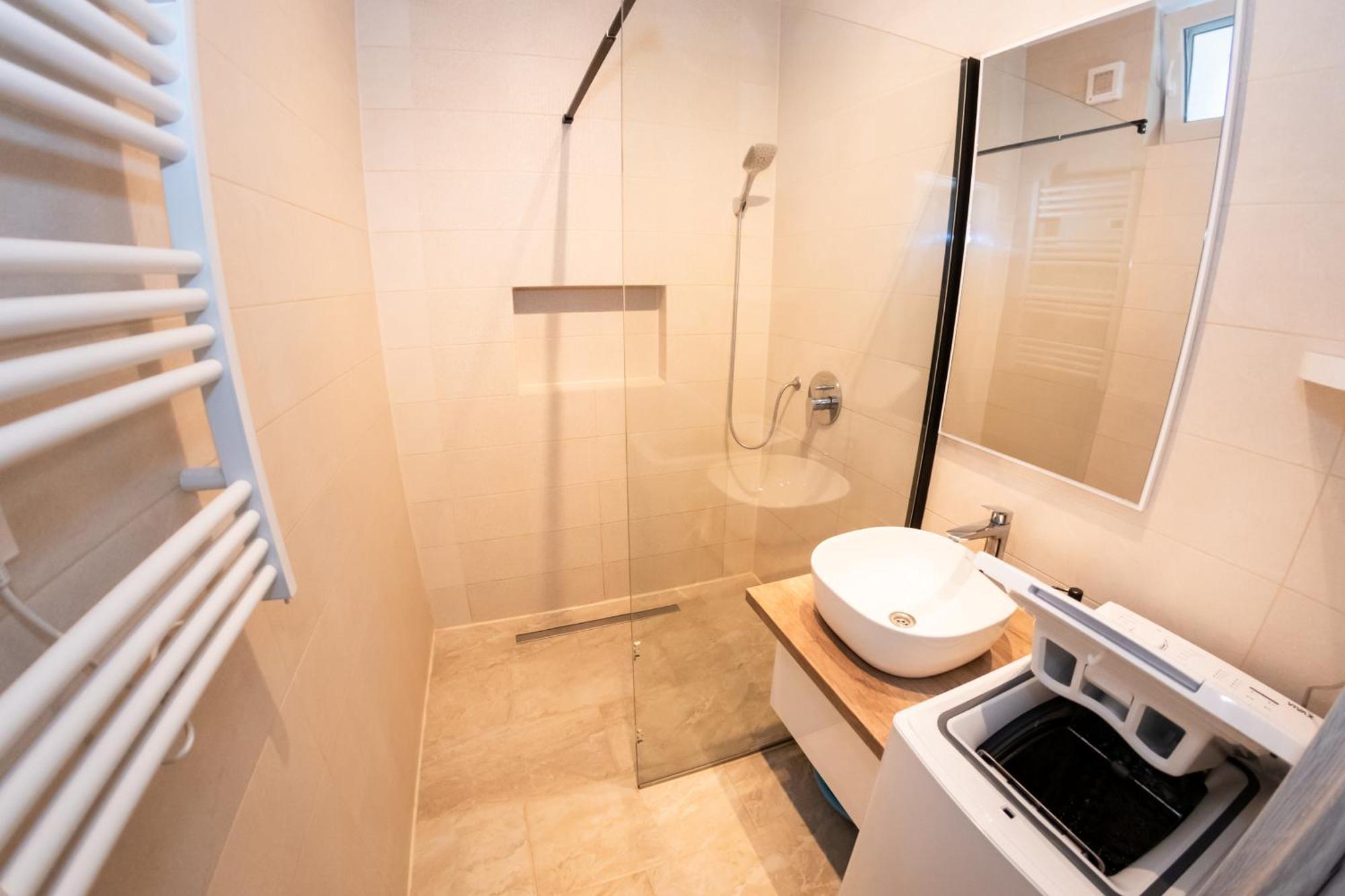Winestone Corner Apartment 德布勒森 外观 照片